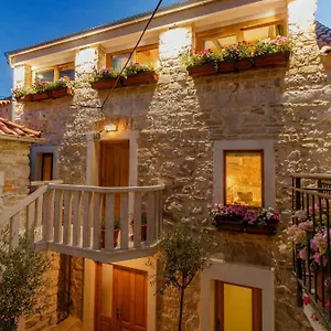 Guest house Stone House Luxury
